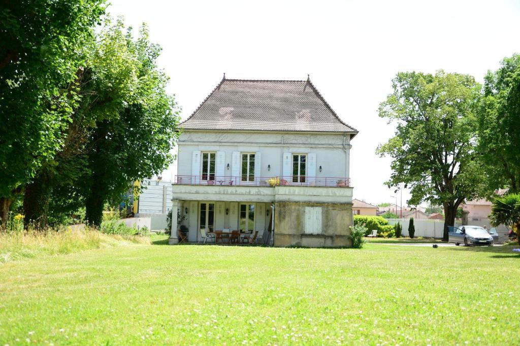 Chambres D'Hotes Du Gout Et Des Couleurs Grenay Exterior photo